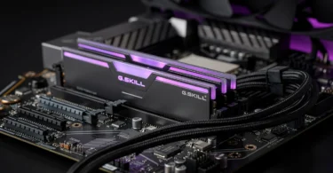 Kit G.Skill DDR5 32 Go 6000 CL28 installé dans une configuration PC gaming moderne